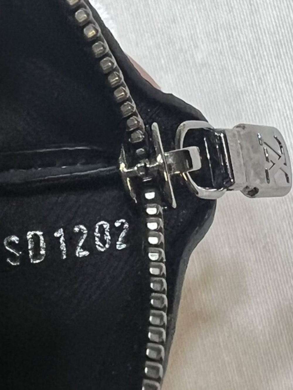 LOUIS VUITTON Pochette Cles Key Pouch Monogram Eclipse Reverse Purse Card Wallet - Picture 9 of 11